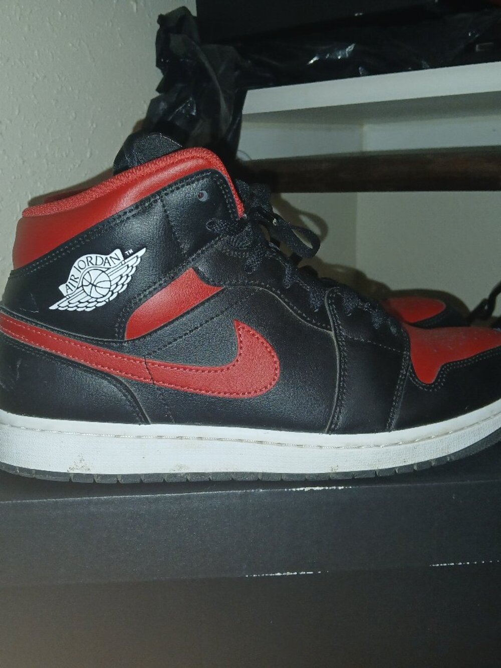 Air jordan 1 mid black/varsity red